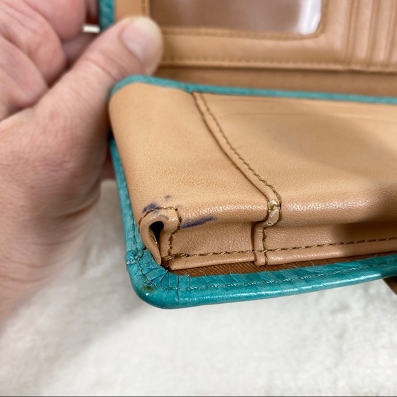 Fossil leather small wristlet - Picture 8 of 8